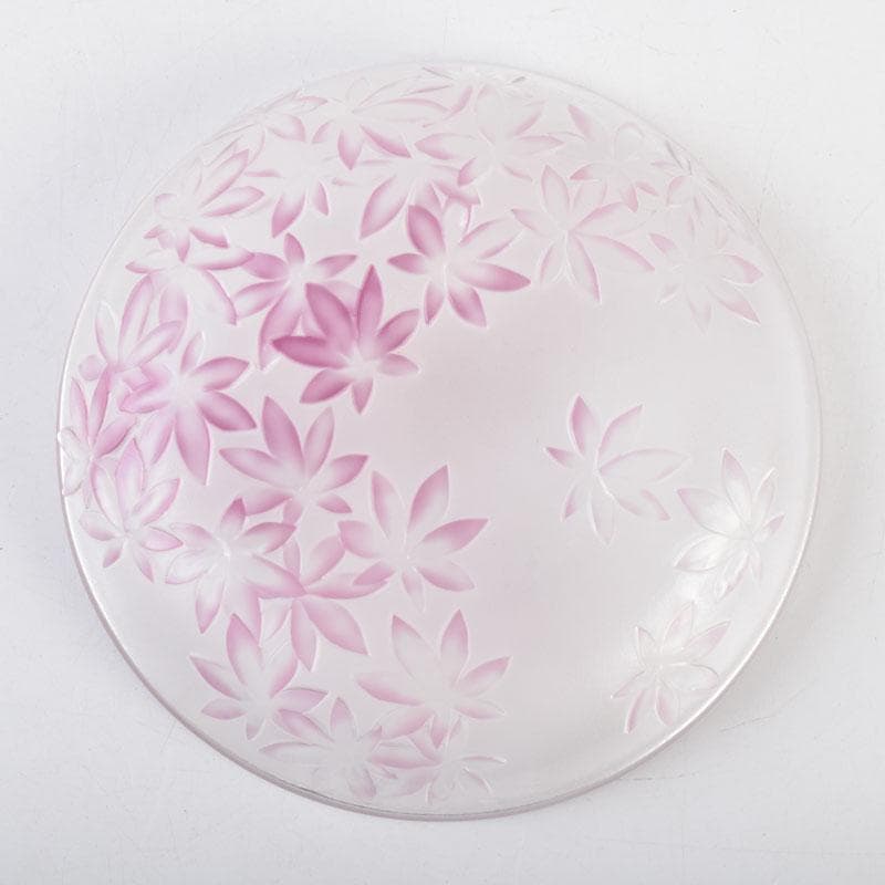 ガラス工芸　荒木良忠作　玻璃彫刻　金赤楓はがさね文皿　共布共箱　C　9197