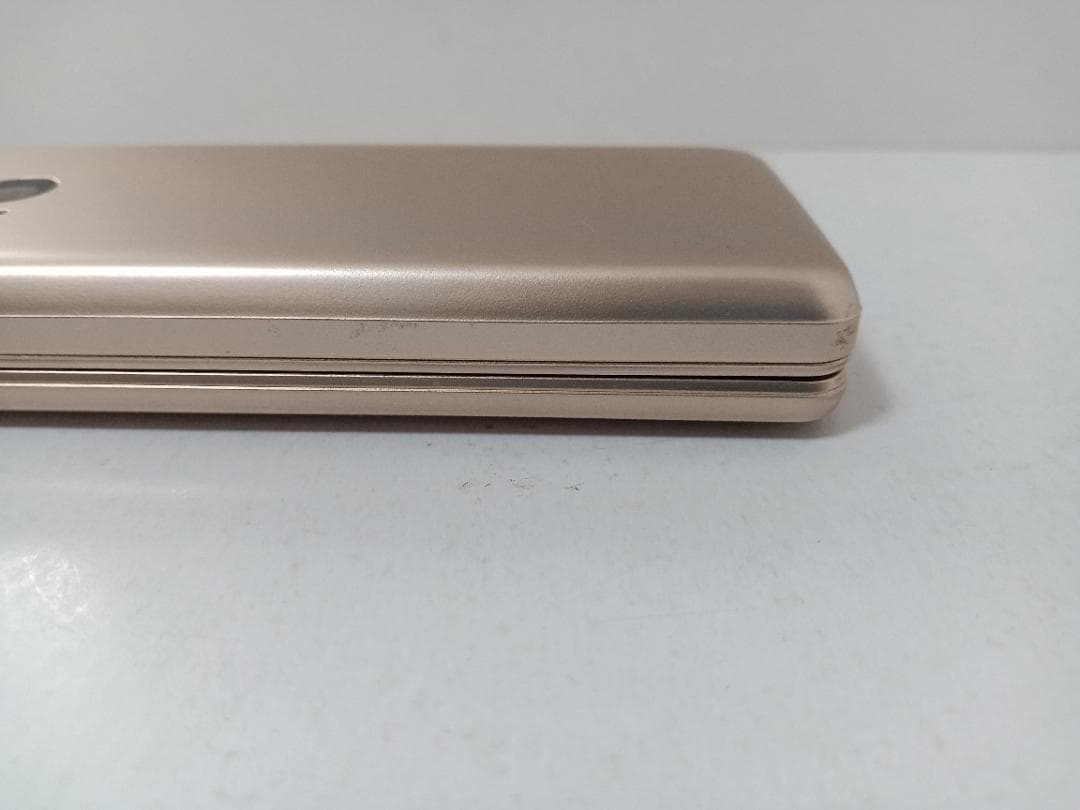 ☆ SoftBank かんたん携帯11 A207SH ゴールド