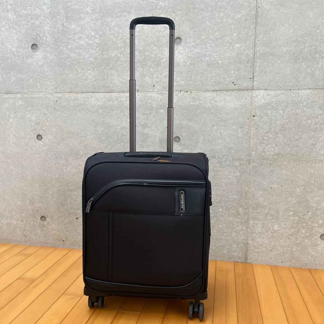Samsonite 黒 キャリーケース　機内持ち込み可能