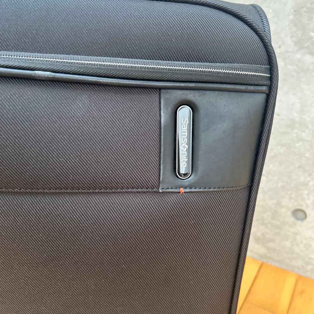Samsonite 黒 キャリーケース　機内持ち込み可能