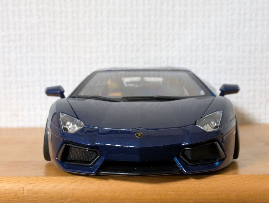 Burago ランボルギーニ アヴェンタドールLP700-4 カスタム車