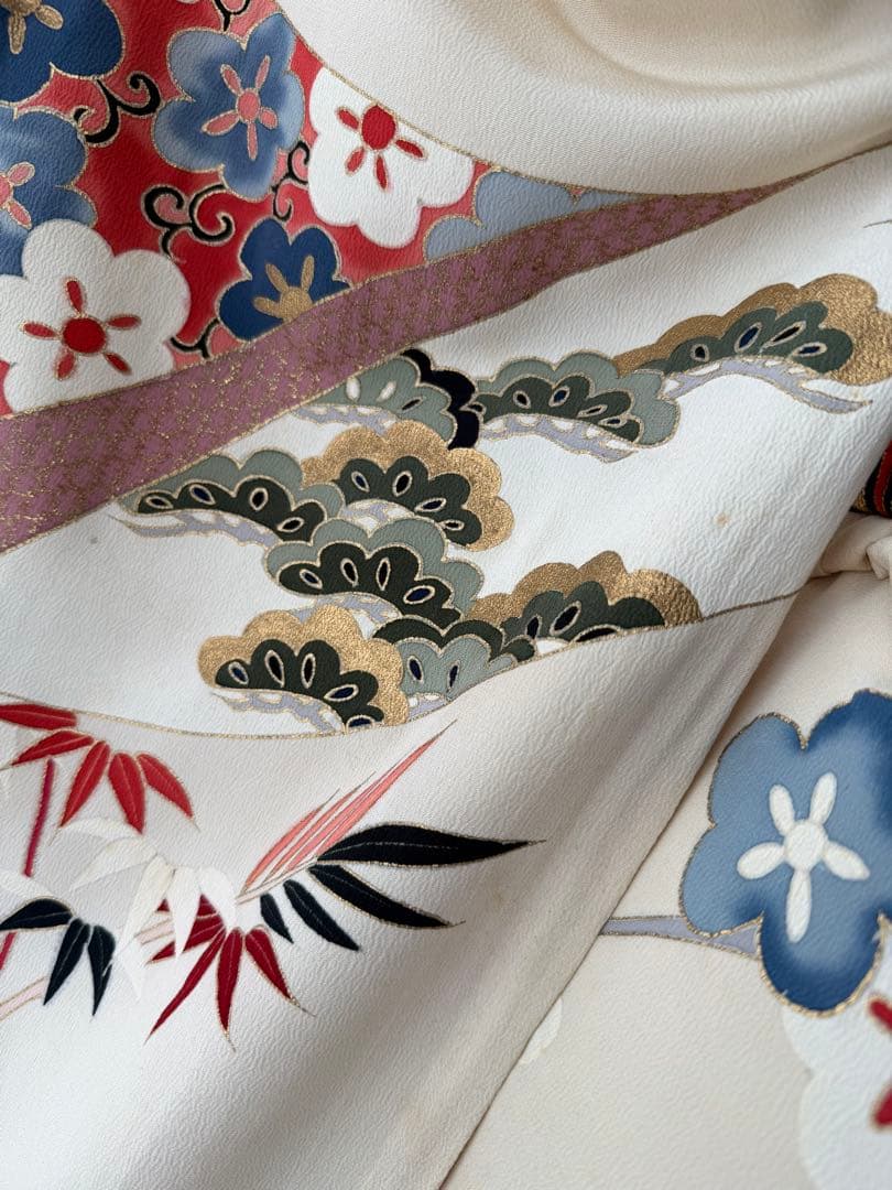 振袖フルセット ベージュホワイト 古典柄 金彩 手刺繍