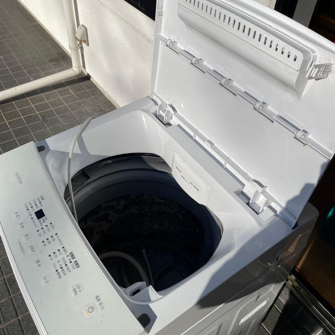 送料込み　アイリスオーヤマ 5kg 洗濯機 IAW-T503E 2022年製