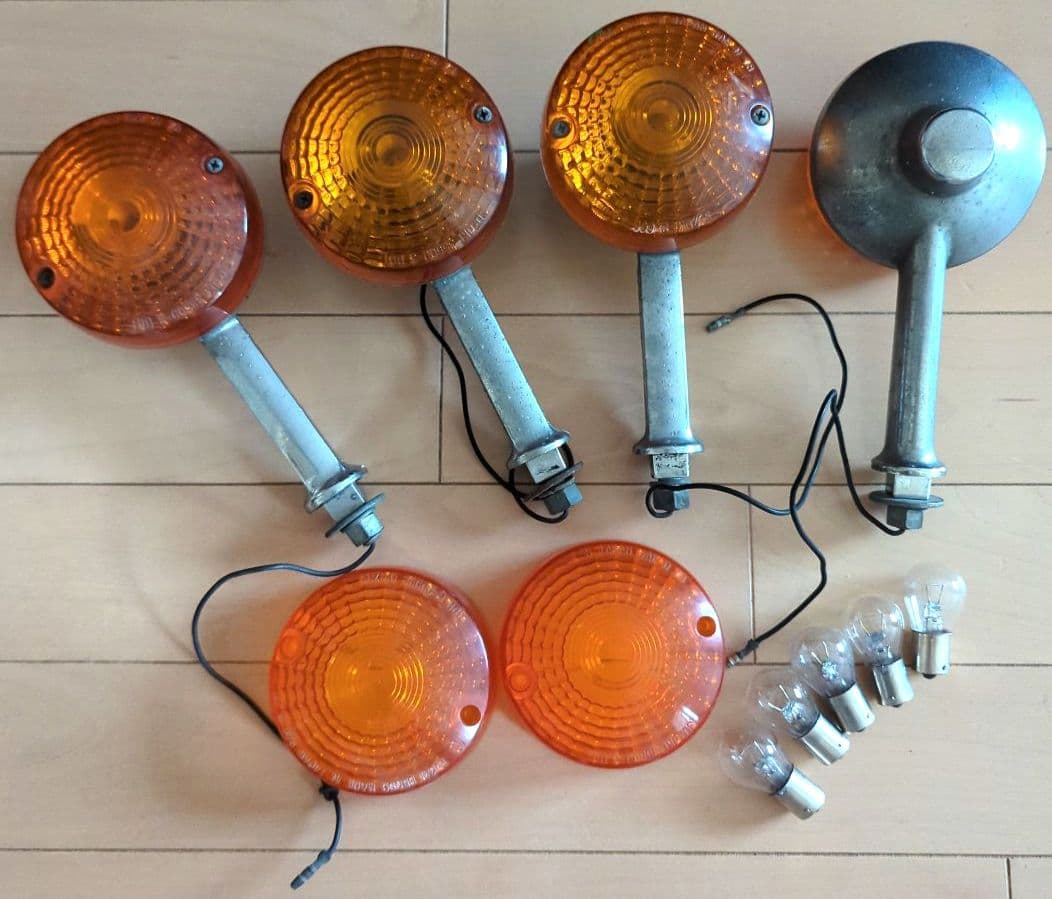 GS750/1000 当時もの純正ウインカー4個セット、スペアレンズ&電球付き