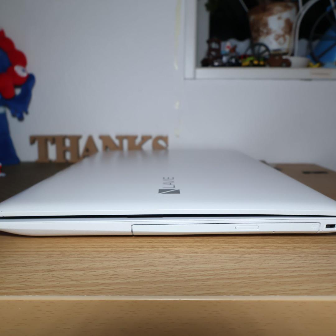 人気の白！Win11公式対応Corei7/メ12G/新品SSD/ブルーレイ/無線