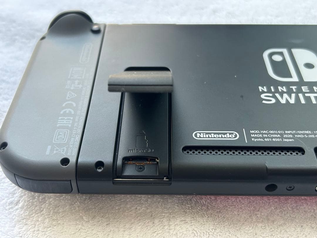 [美品］Nintendo Switch 本体 充電コード付