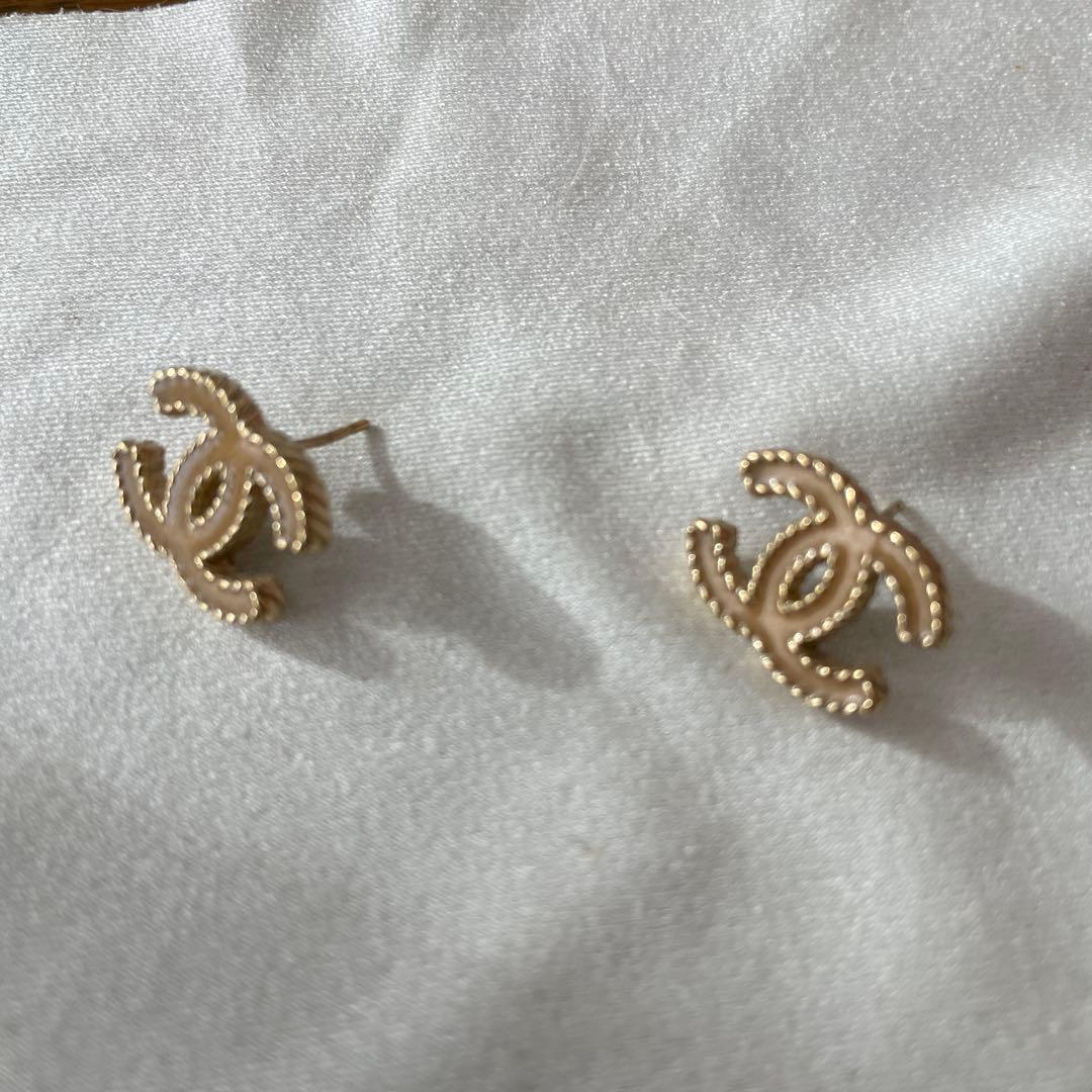シャネル ピアス