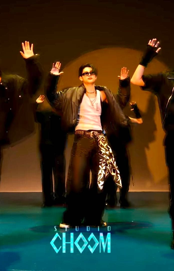 クロムハーツ　シルク　スカーフ　入手困難 【未使用近い】【最安値】【早い者勝ち】