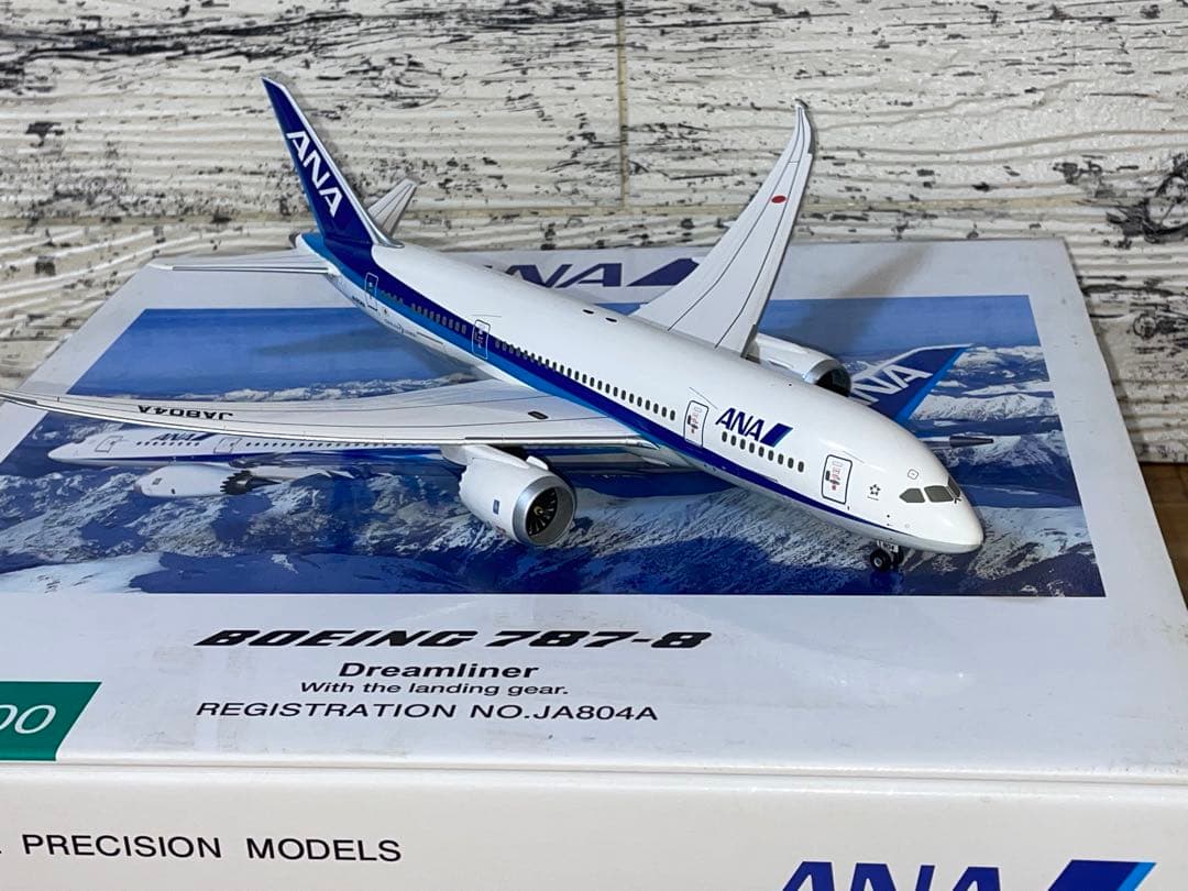 全日空商事 1/200 ANA ボーイング B787-8 JA804A 台座付き