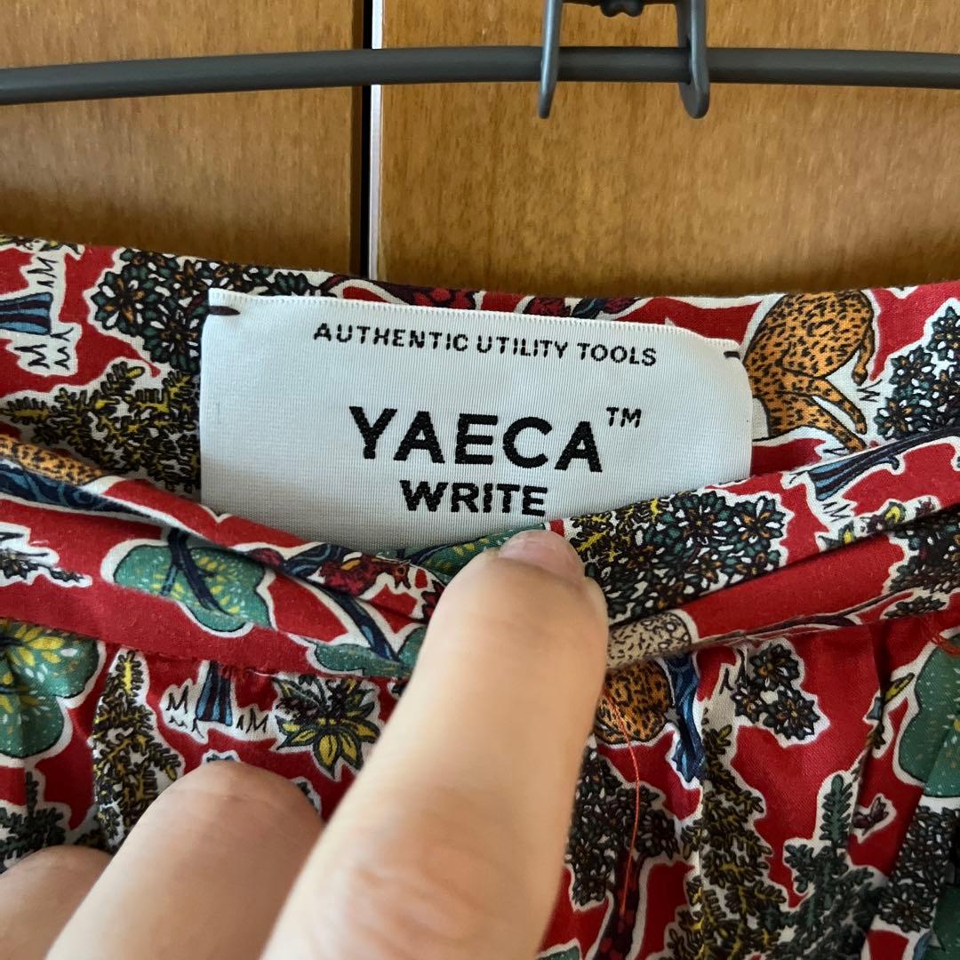 YAECA リバティプリント タックキュロットパンツ