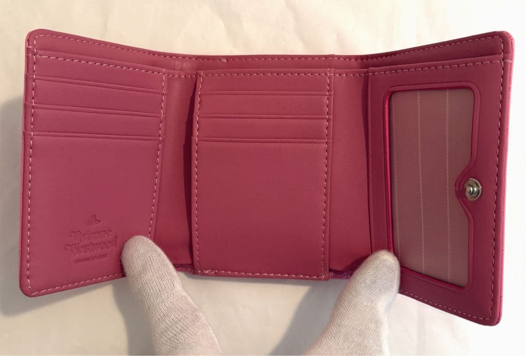【新品未使用】Vivienne Westwood 三つ折り財布 ピンク 大人気