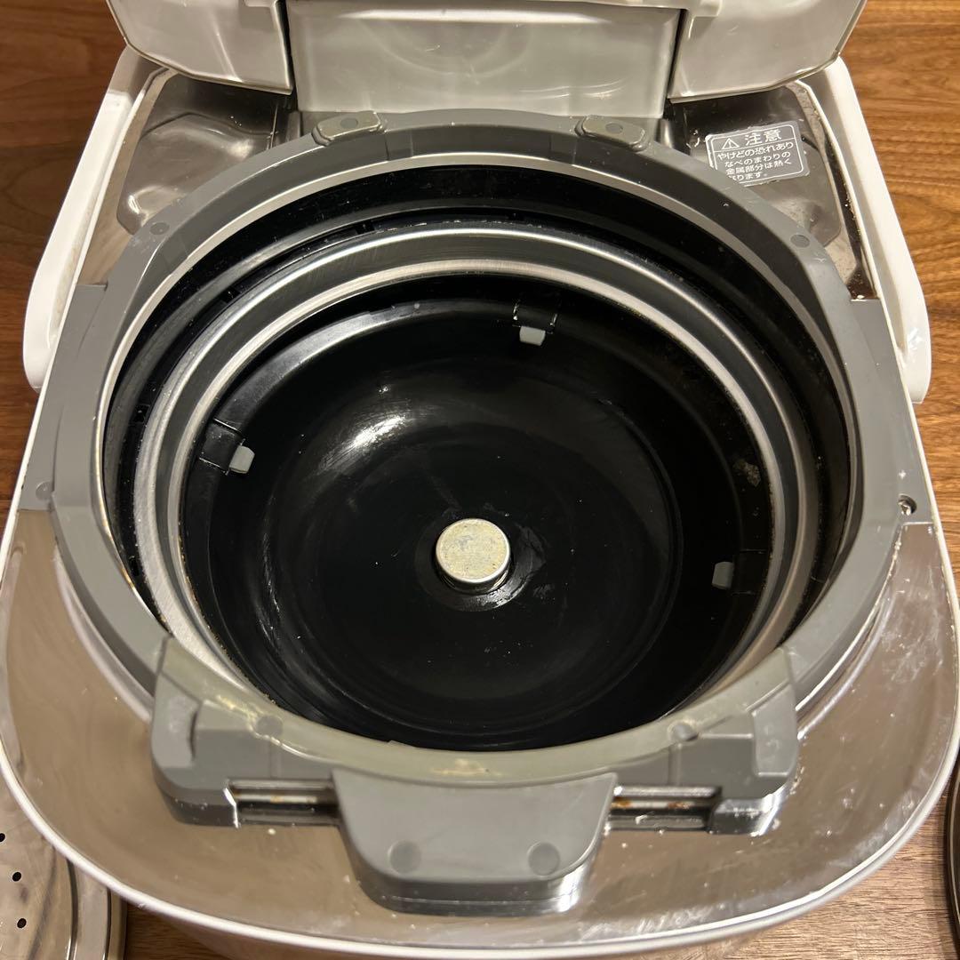 最終価格　5.5合ZOJIRUSHI 圧力IH炊飯ジャー　極め炊きNP-WA10