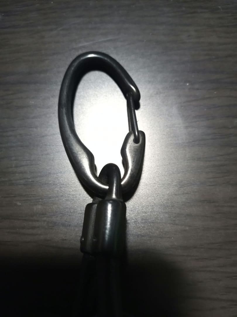 もも　未使用　経年劣化あり　ヨウジヤマモト　カラビナ　ブラック