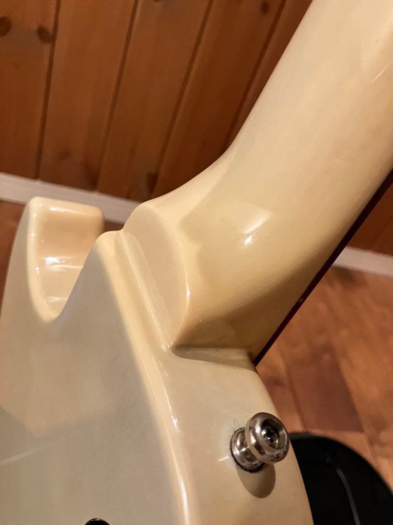 Epiphone Les Paul special クリーム色