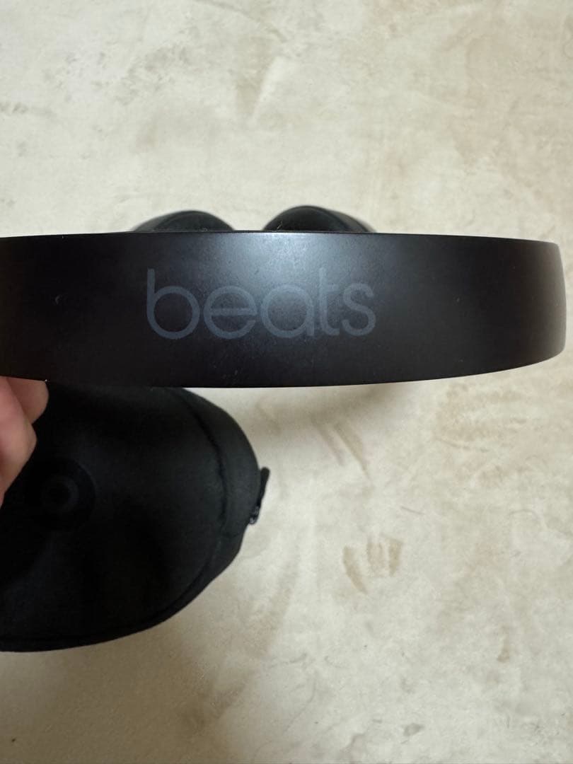 ワイヤレスヘッドホン ブラック 収納ケース付き