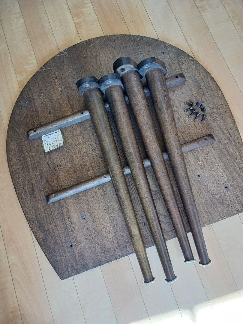 木製楕円形ダイニングテーブル