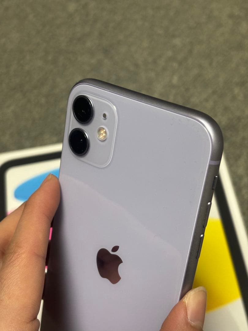 Iphone 11 64 gb パープル　バッテリー100％交換済