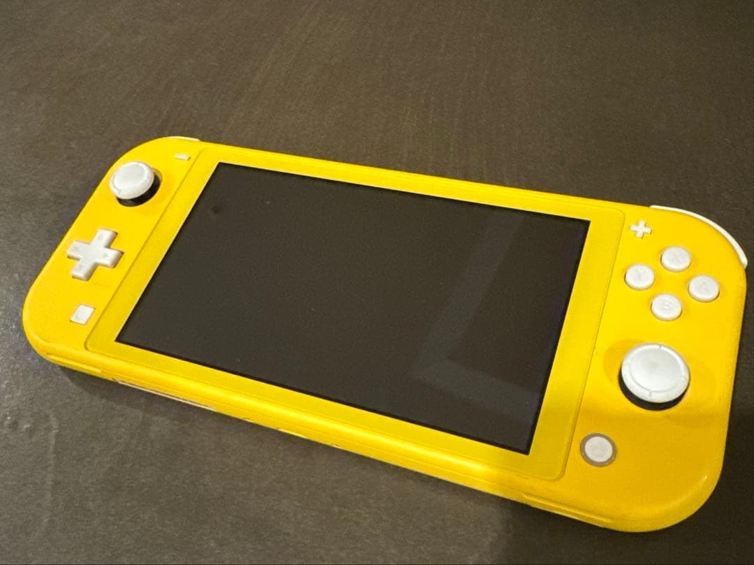 Switch Lite イエロー