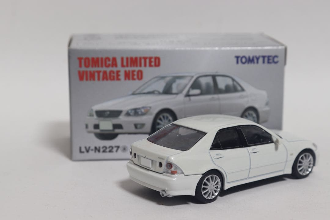トミカリミテッドヴィンテージ LV-N227a トヨタ アルテッツァ RS200