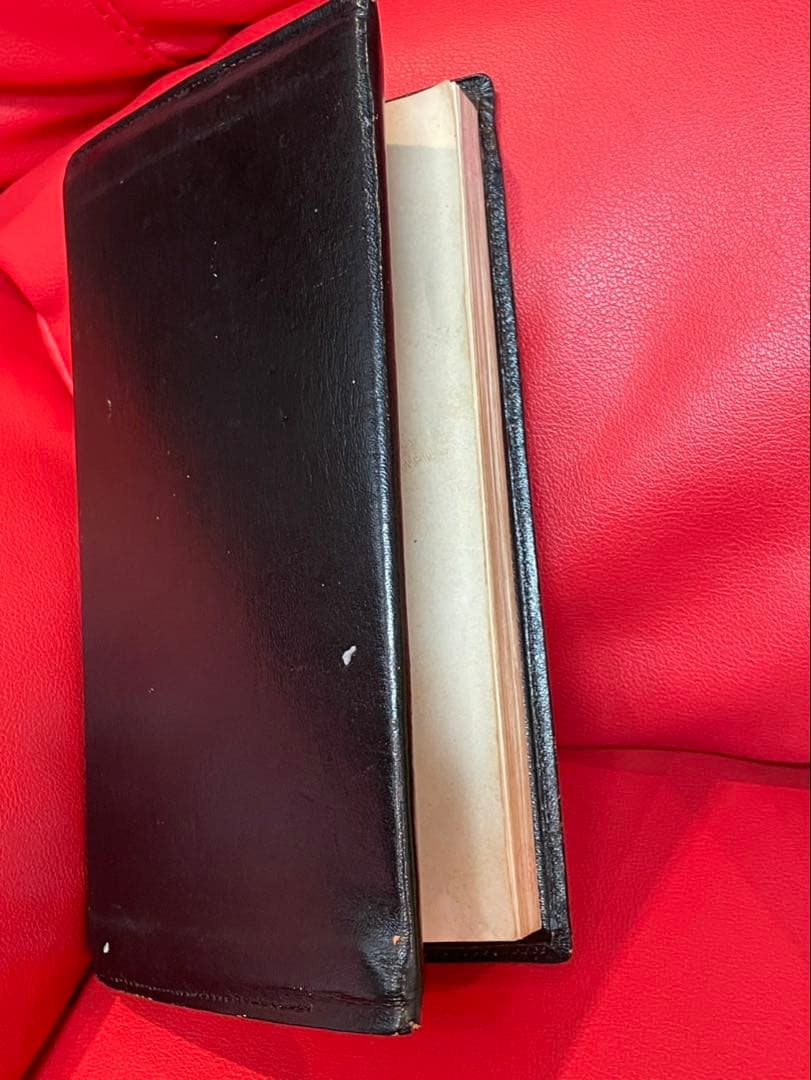 日本国有鉄道　旅客運賃表、教科書、社章、他