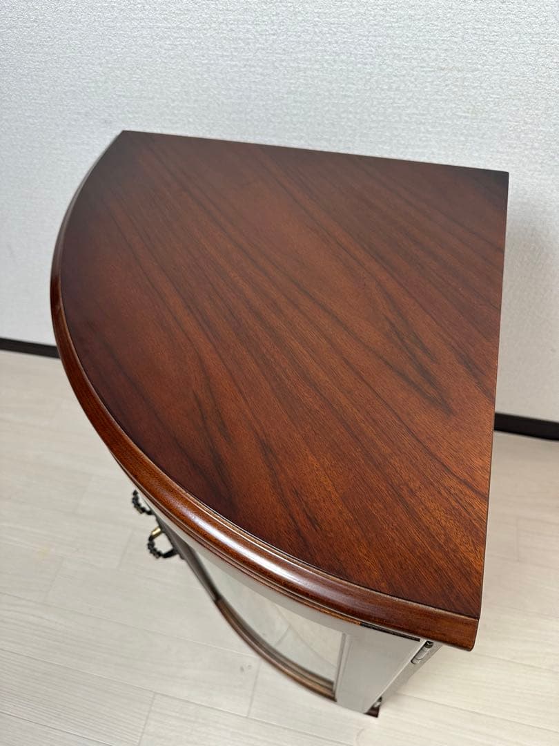 展示品 極美品 カリモク コロニアル コーナー キャビネット 飾り棚 ※i4※