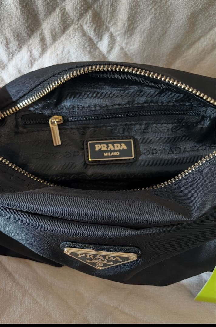 PRADAプラダ ノベルティ ミニショルダー バッグ ブラック 新品