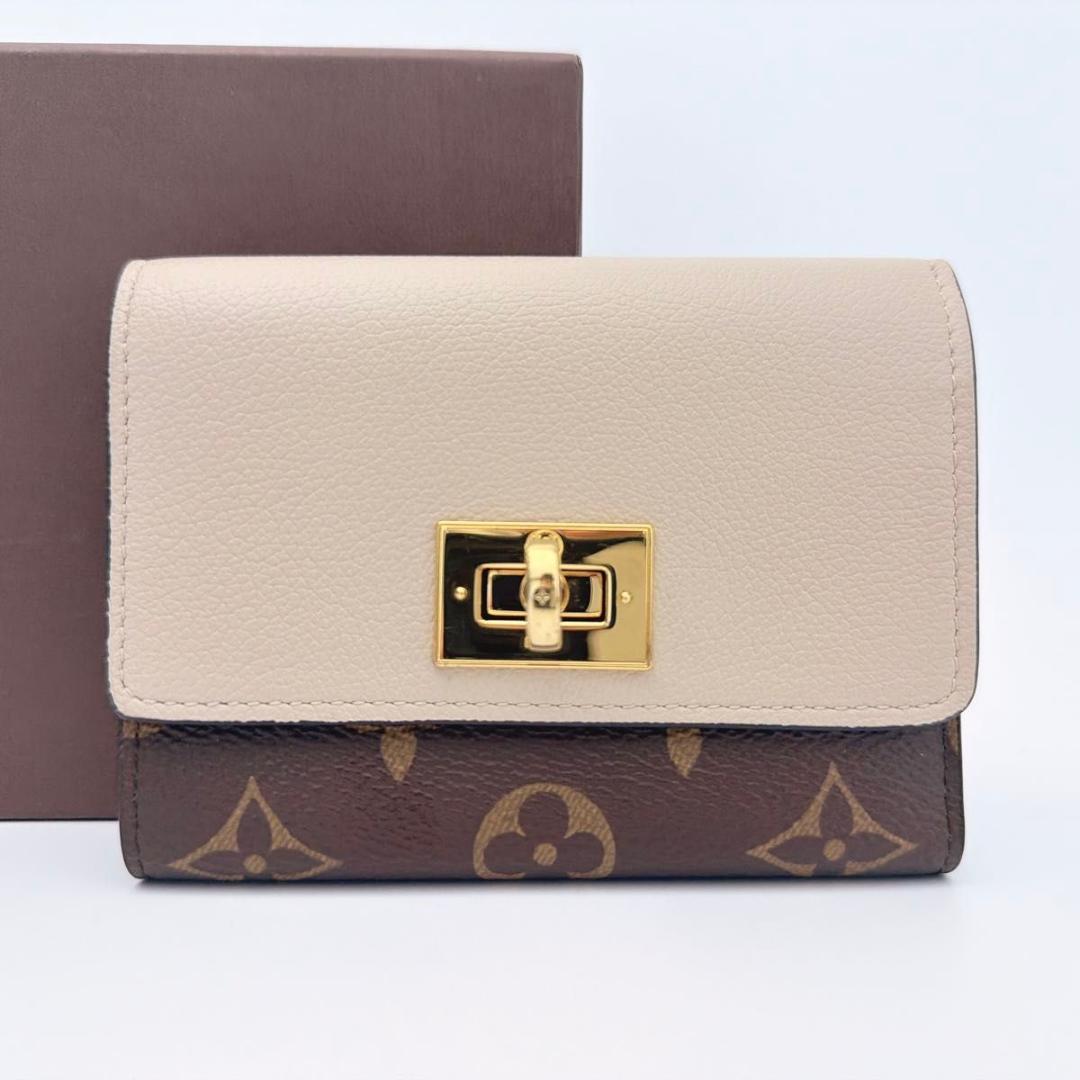 ルイヴィトン ポルトフォイユ ヴィクトリーヌ 財布 M82398 未使用に近い