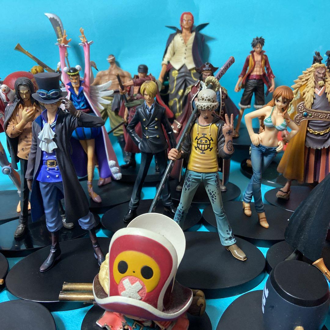 21体（バラ売り無しです）ワンピース　フィギュア