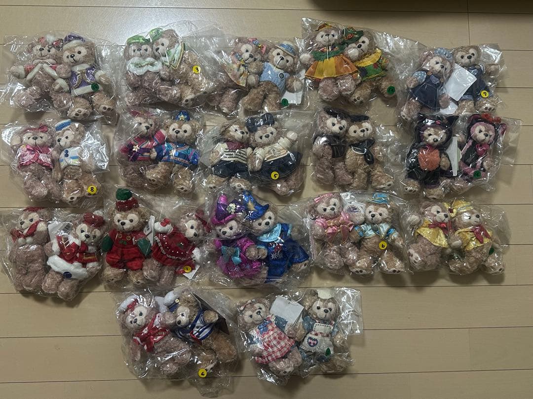 ディズニーシー　ぬいぐるみバッジ　90体　Sサイズぬいぐるみ4体