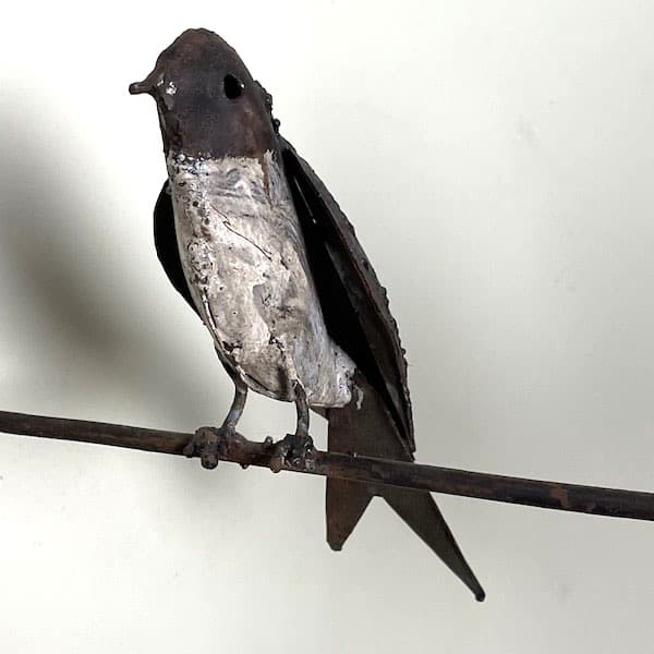 ビンテージ風　鳥のオブジェ　ブリキバード　鉄の鳥　インテリア　置物　つばめ