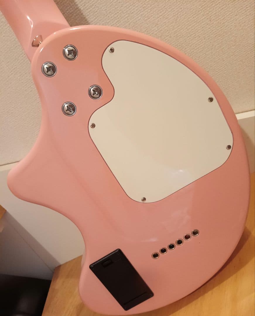 限定品　完全受注生産限定品　すーぱーそに子　フェルナンデス　コラボギター