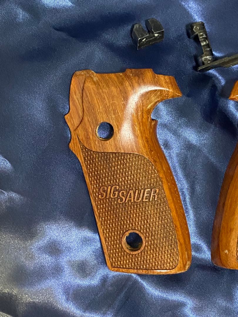 国内入手困難SIG P228・229（タナカ可） 木製グリップとタナカ純正バレル