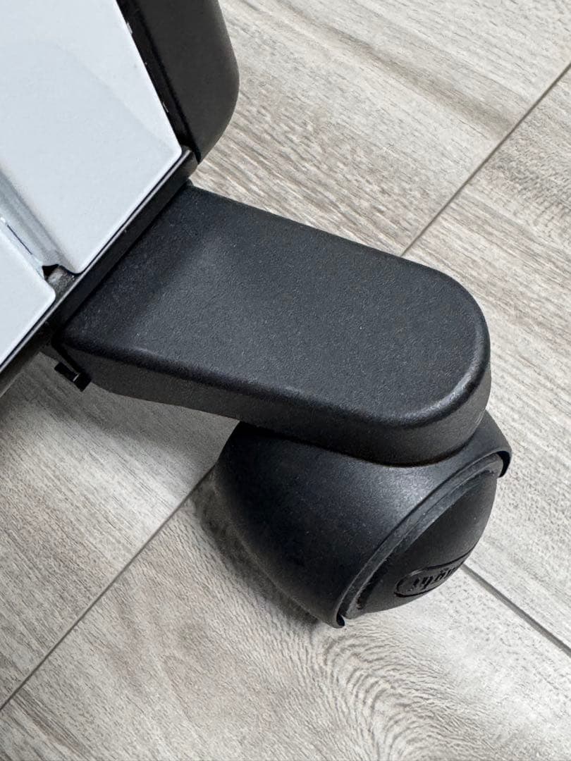 デロンギ マルチダイナミックヒーター オイルヒーター　MDH15-BK