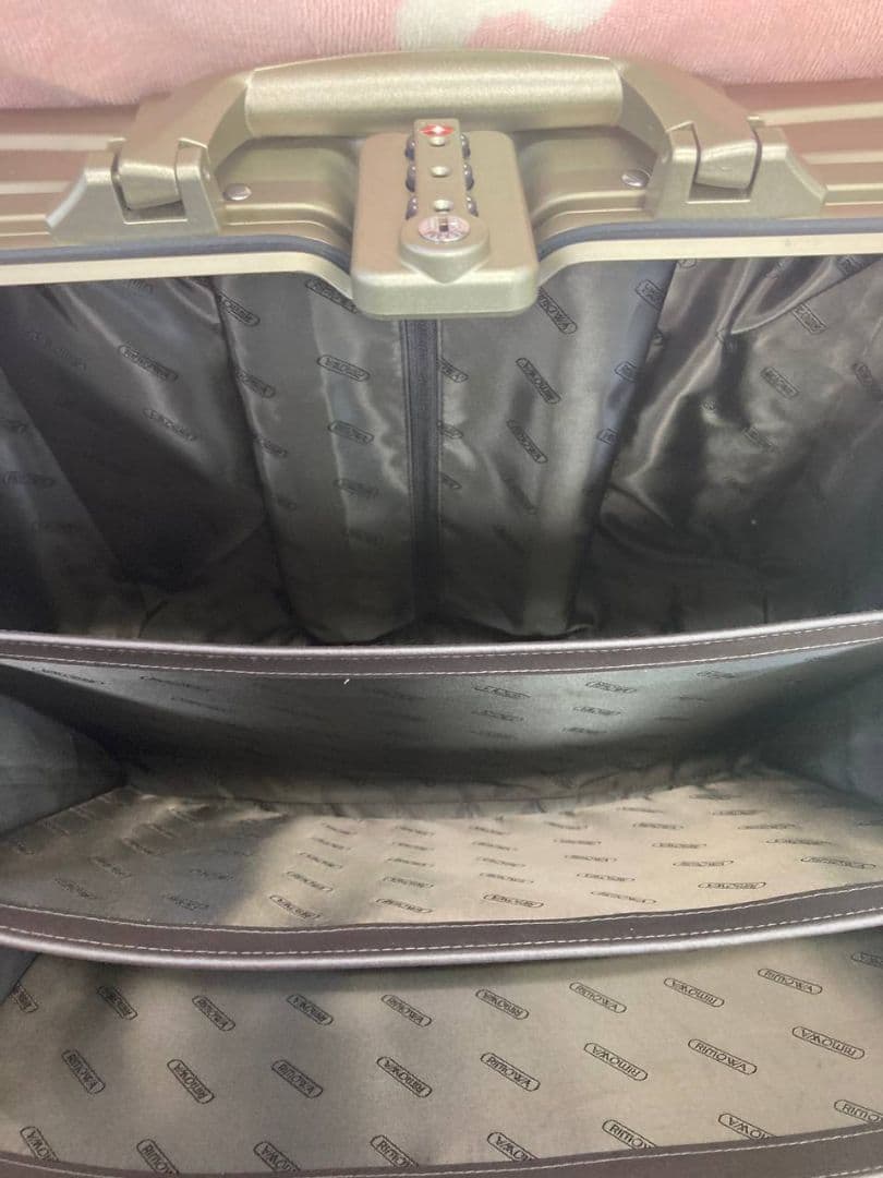 超レア！！RIMOWA リモワ トパーズ チタニウム ビジネストロリー 4輪