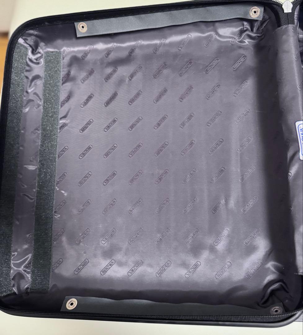 【週末値下】リモワ サルサデラックス2輪 23L 機内ビジネストローリー黒