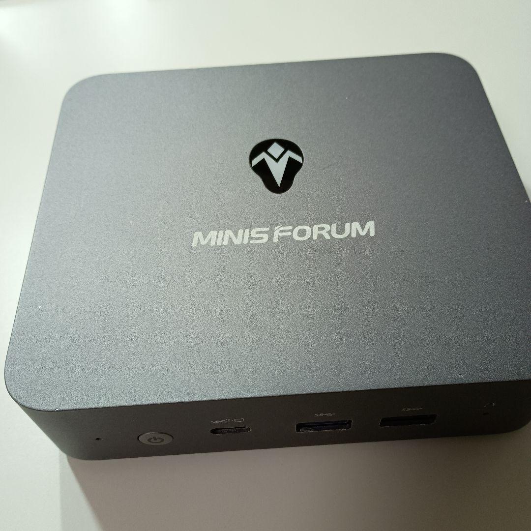 MINISFORUM UN305 高性能ミニPC ディスプレー３台接続できる
