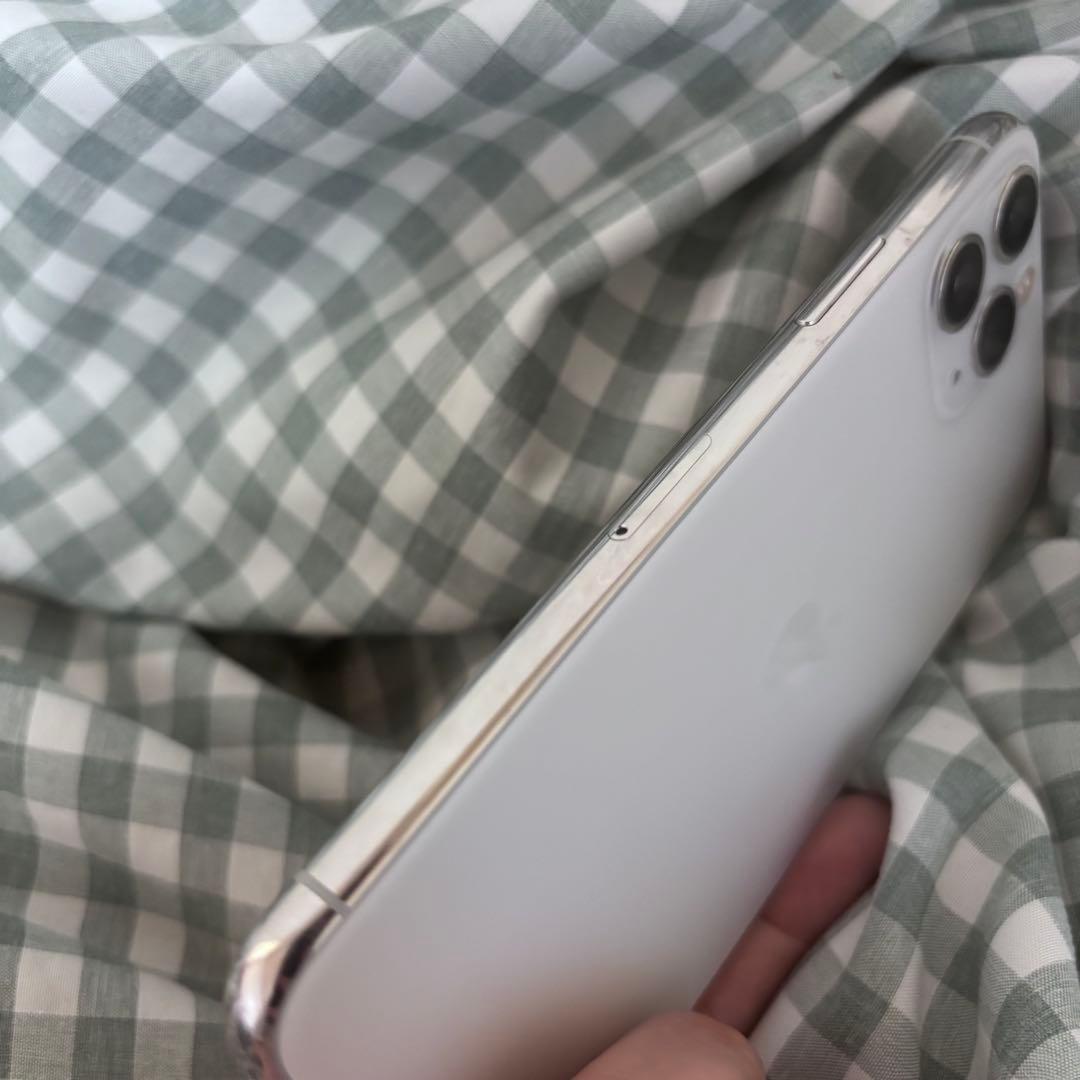 Apple iPhone 11 pro 本体 シルバー 256GB