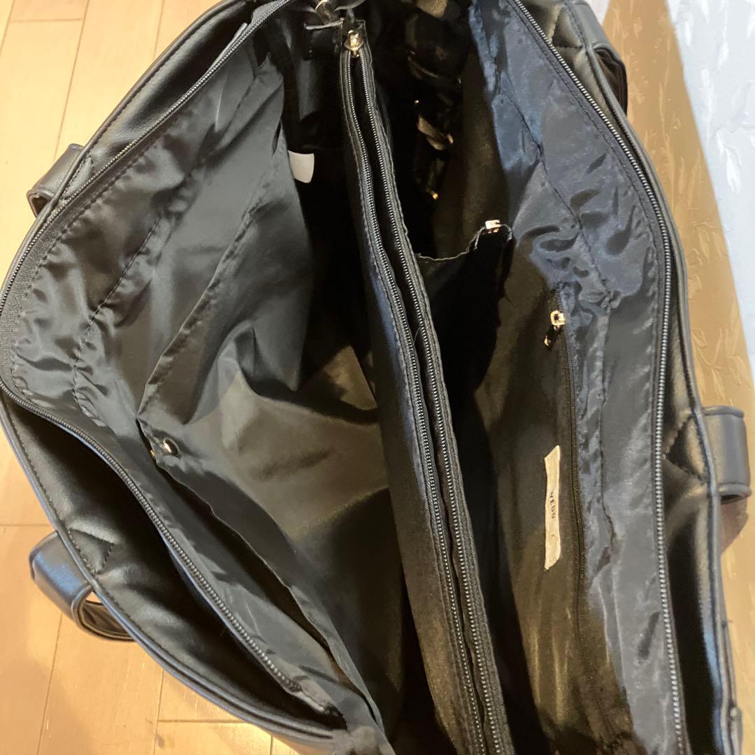 莉犬くん　痛バッグ　缶バッジ56個 キャラクタークリアポケット付きブラックバッグ