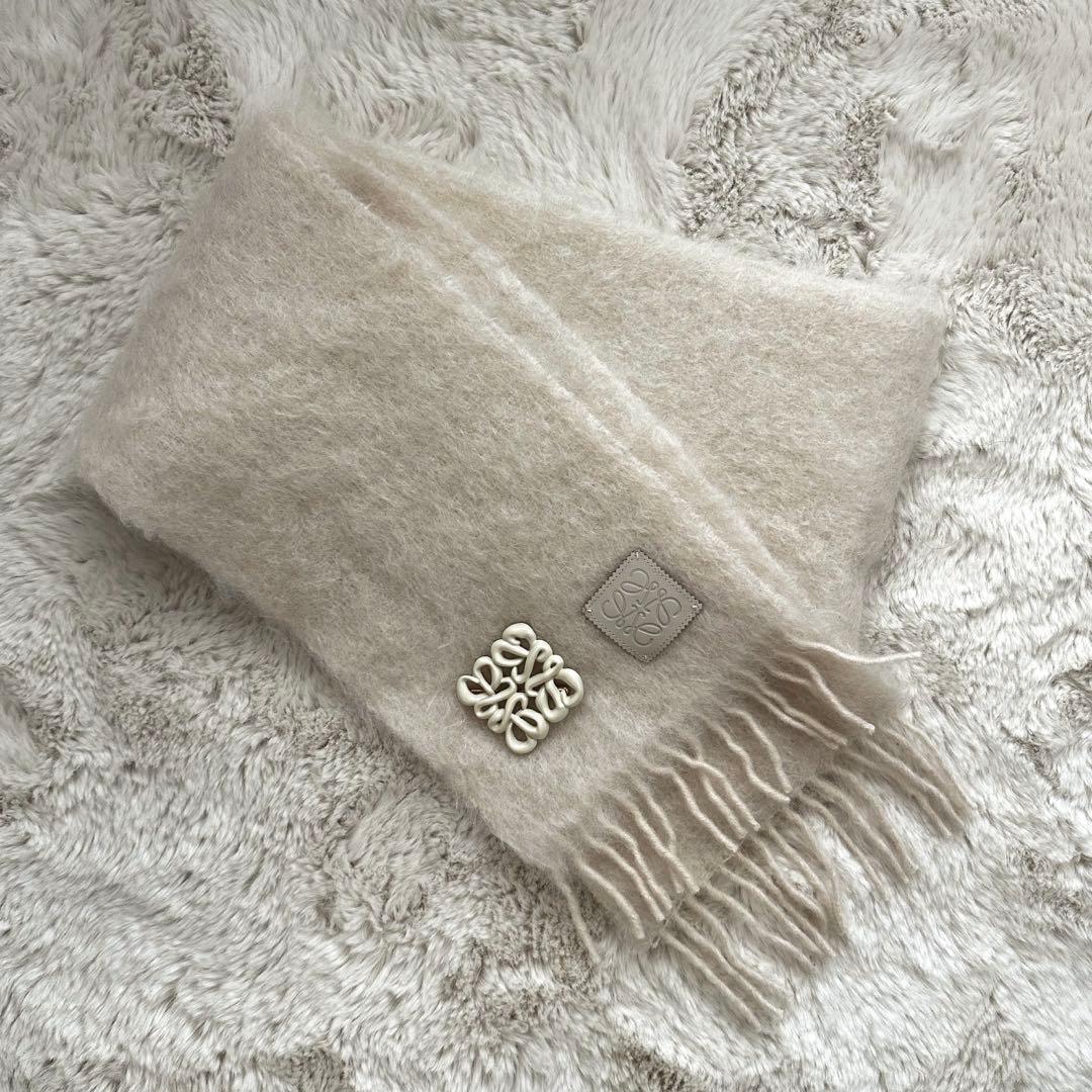 LOEWE ロエベ アナグラム モヘア マフラー ブローチ付き