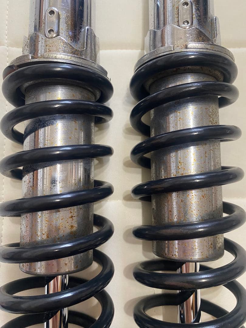 リアサスペンション 2本