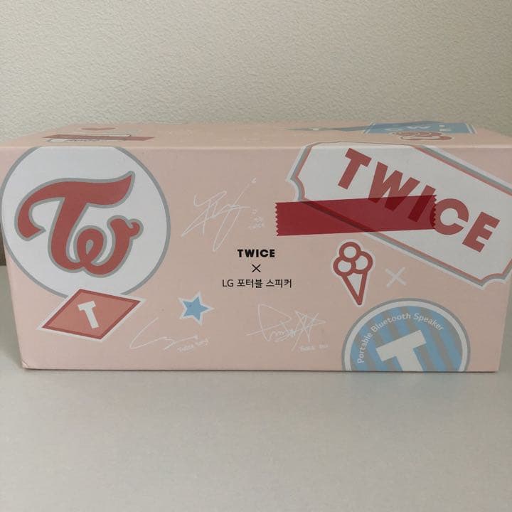 世界3000台限定　TWICE LGコラボ Bluetoothスピーカー