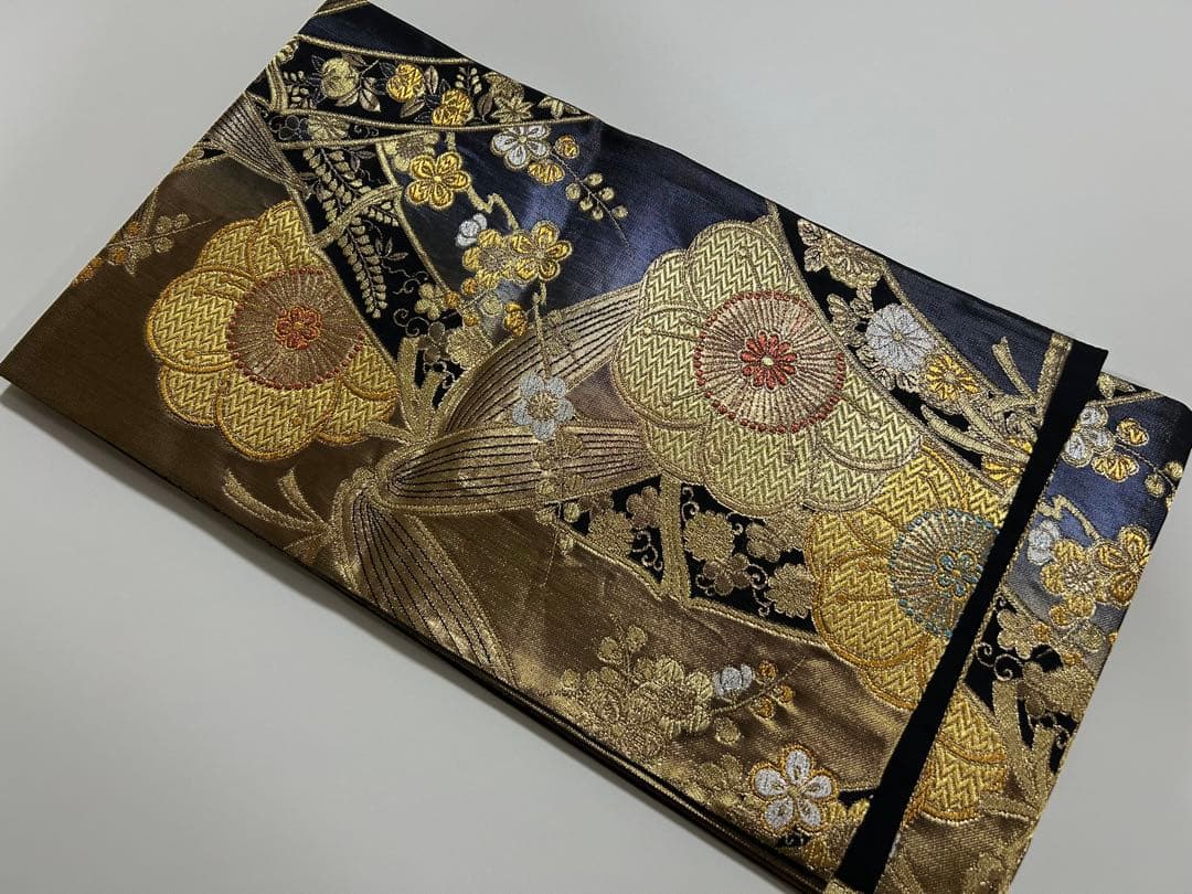 豪華振袖４点セット！！　本金　刺繍　花柄　１９８