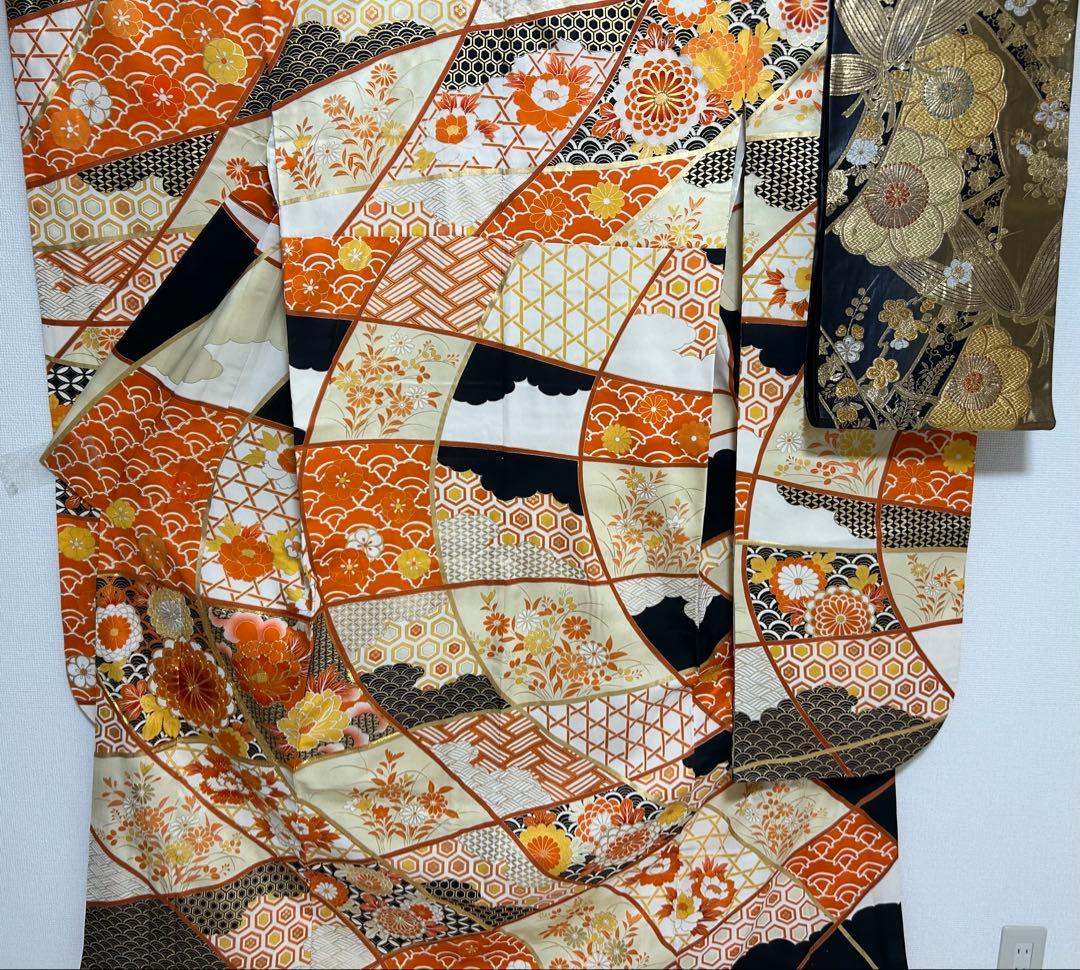 豪華振袖４点セット！！　本金　刺繍　花柄　１９８