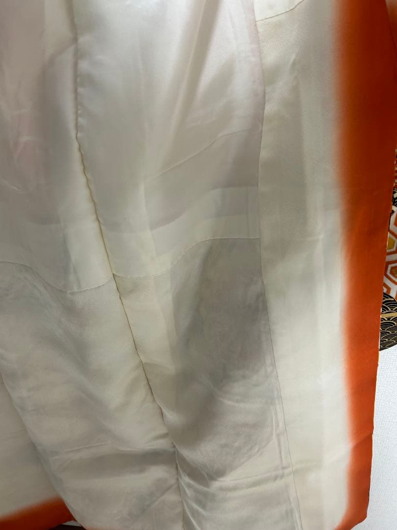 豪華振袖４点セット！！　本金　刺繍　花柄　１９８