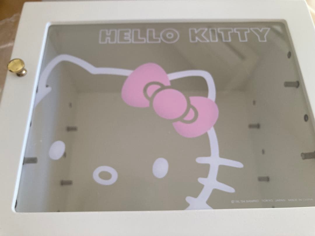 【非売品】サンリオ　ハローキティ 小型木製収納ボックス　チェスト