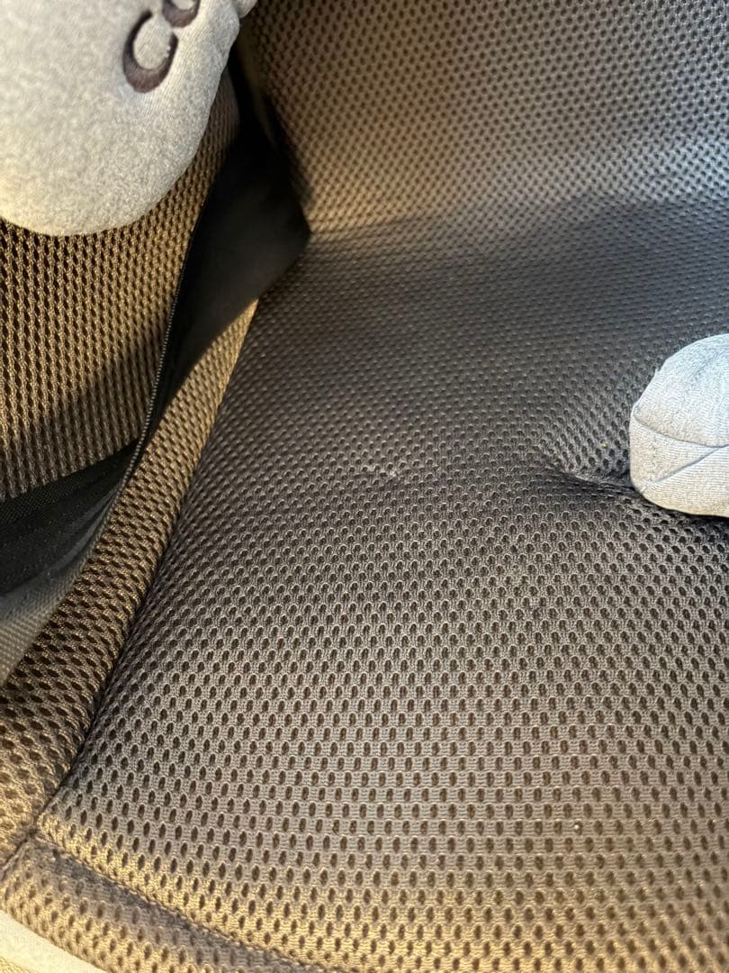 【美品】コンビ THE S ISOFIX エッグショック ZB-690