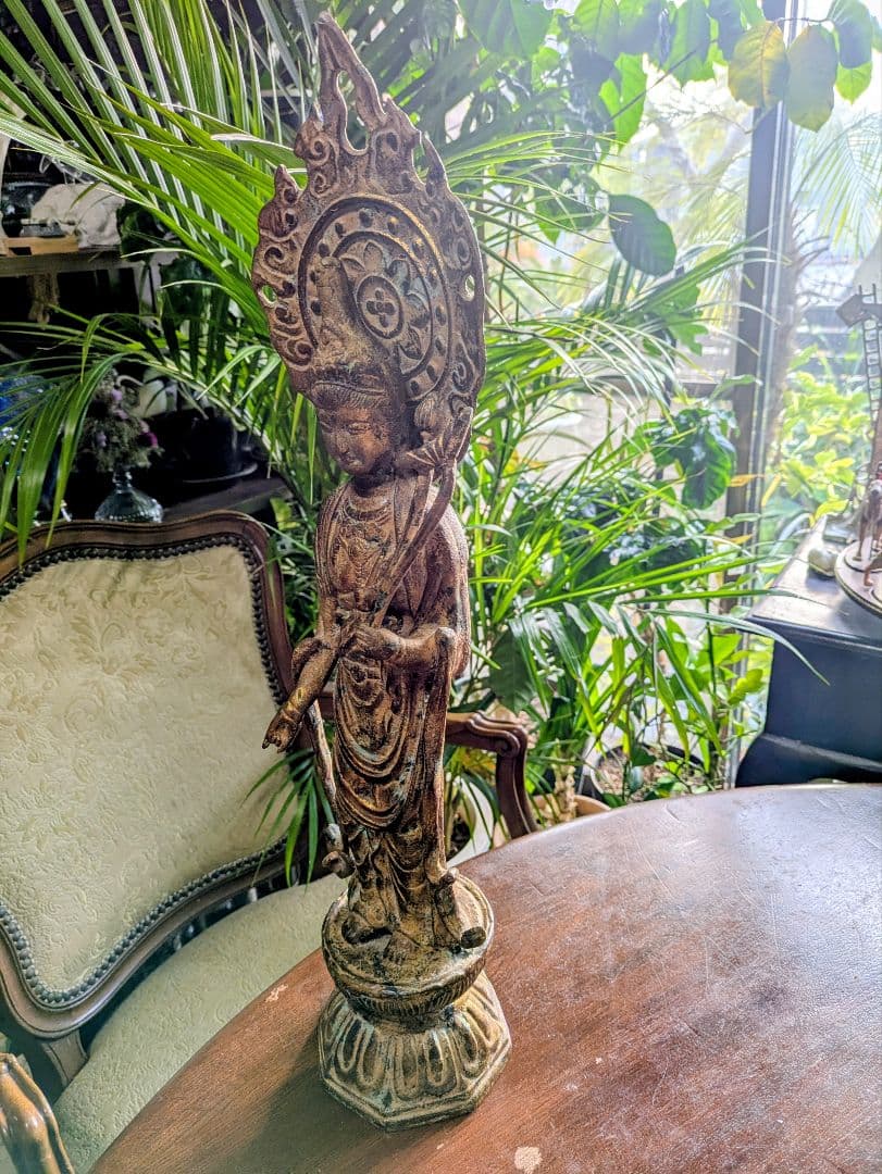 新年の縁起物　聖観音菩薩像 金属製 約58cm　仏像