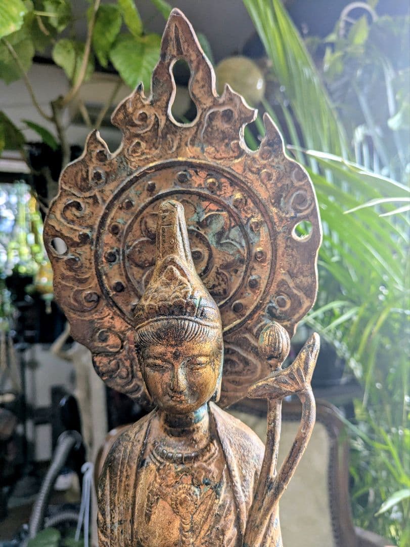 新年の縁起物　聖観音菩薩像 金属製 約58cm　仏像