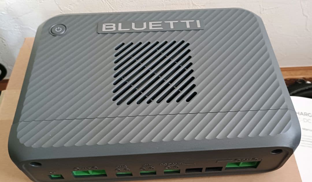 BLUETTI Charger２ 車載＆ソーラー対応走行充電器 ケーブル5m付属