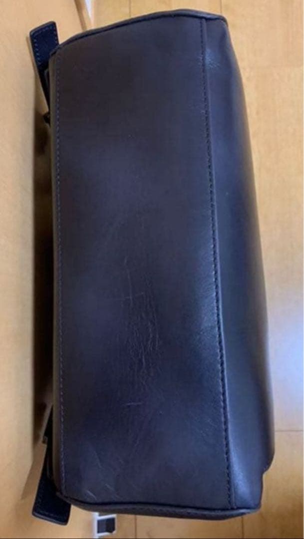 マザーハウス　アンティークスクエアバックパック黒